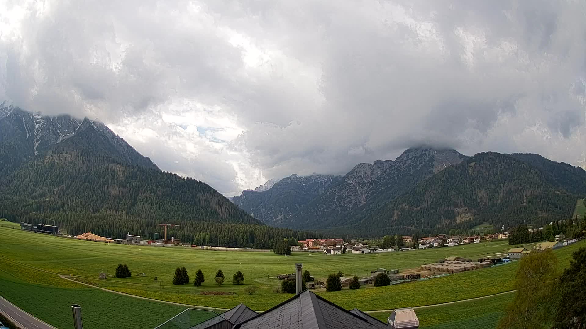 Webcam Dobbiaco Dolomiti – Vista dall’Hotel Rosengarten
