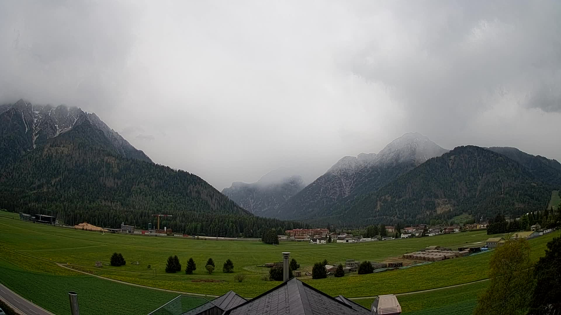 Webcam Toblach Dolomites – View from Hotel Rosengarten
