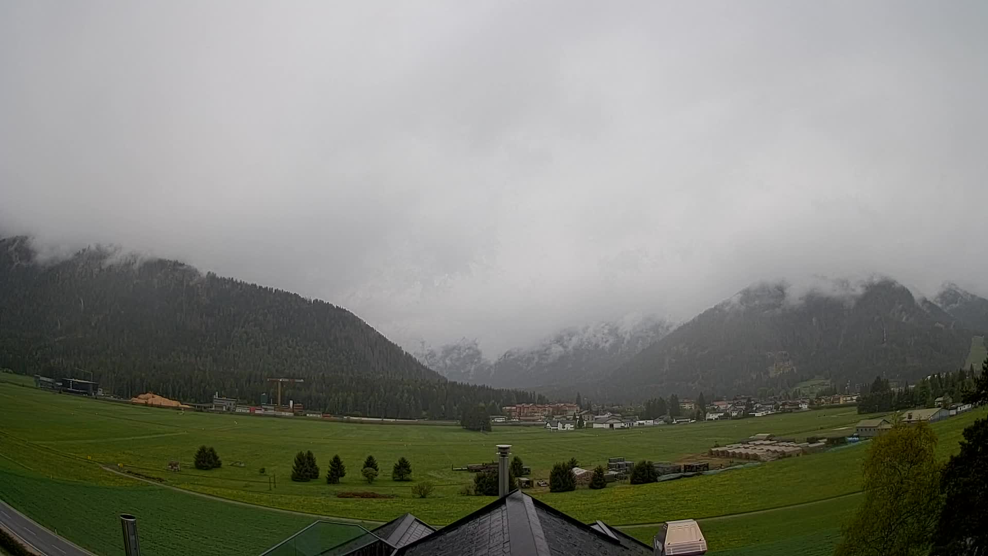 Webcam Toblach Dolomites – View from Hotel Rosengarten