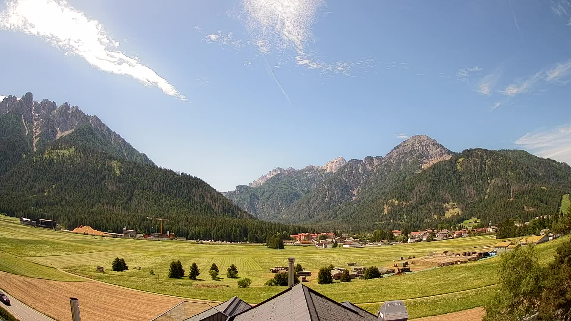 Webcam Toblach Dolomites – View from Hotel Rosengarten