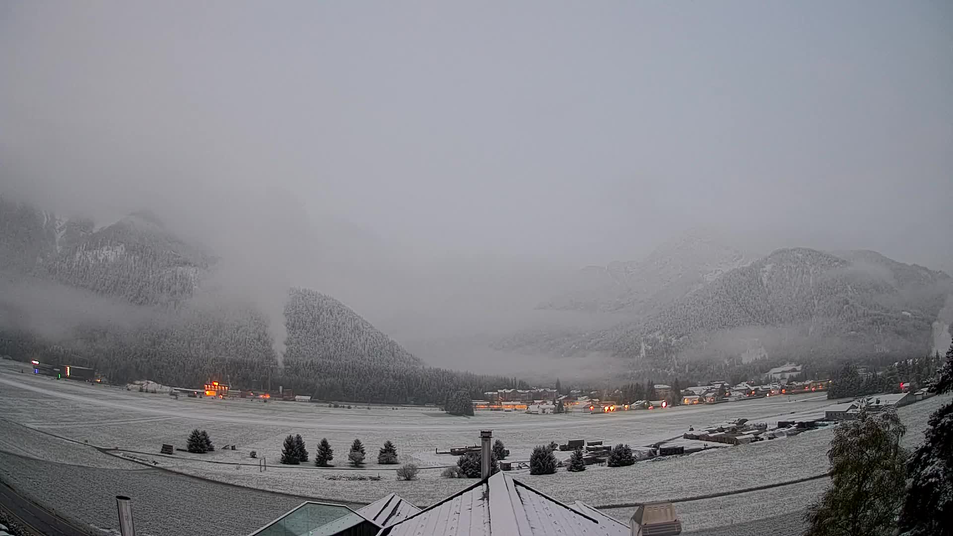 Web kamera Toblach Dolomiti – Pogled s Hotela Rosengarten