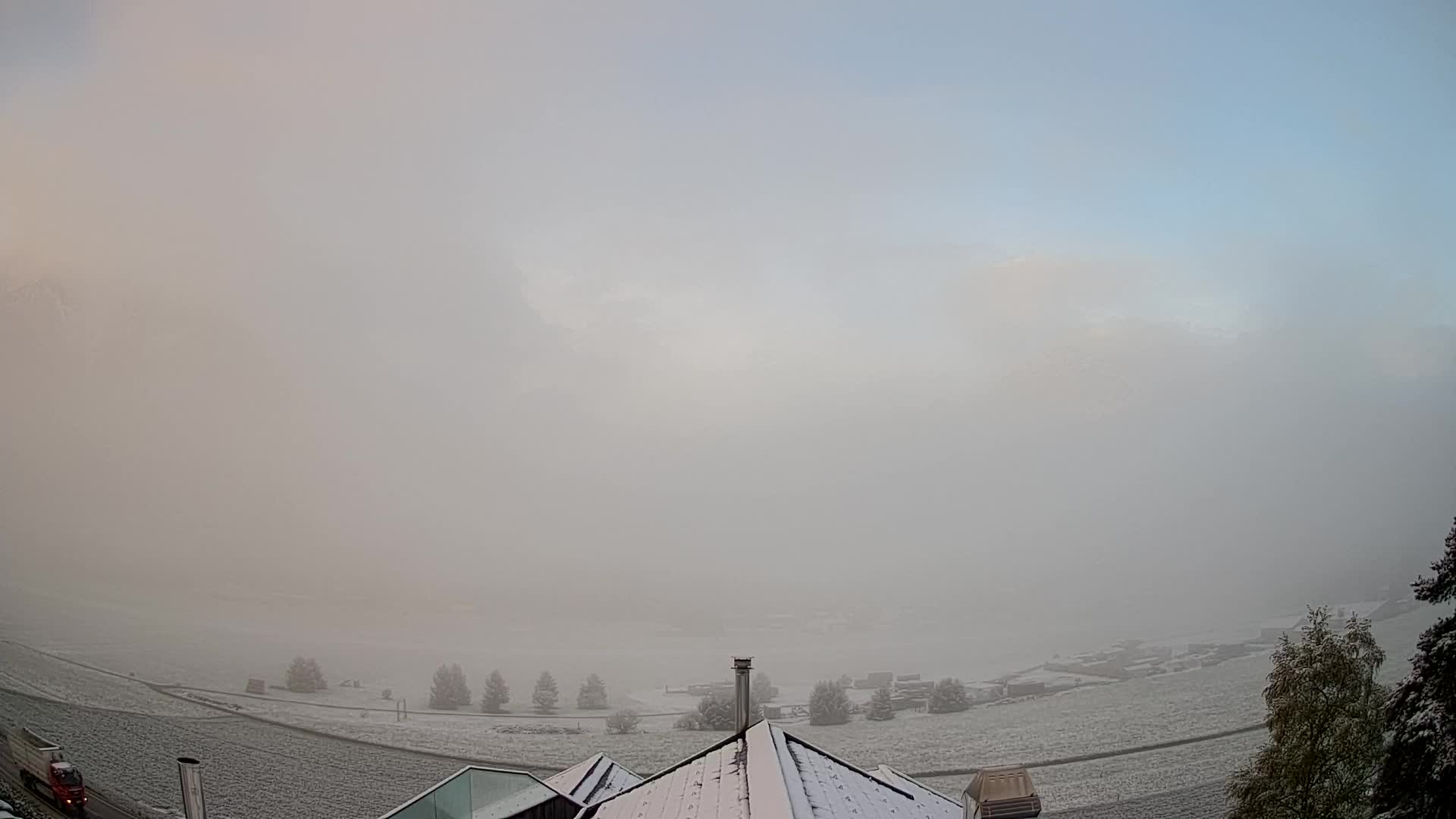 Spletna kamera Toblach Dolomiti – Pogled iz hotela Rosengarten