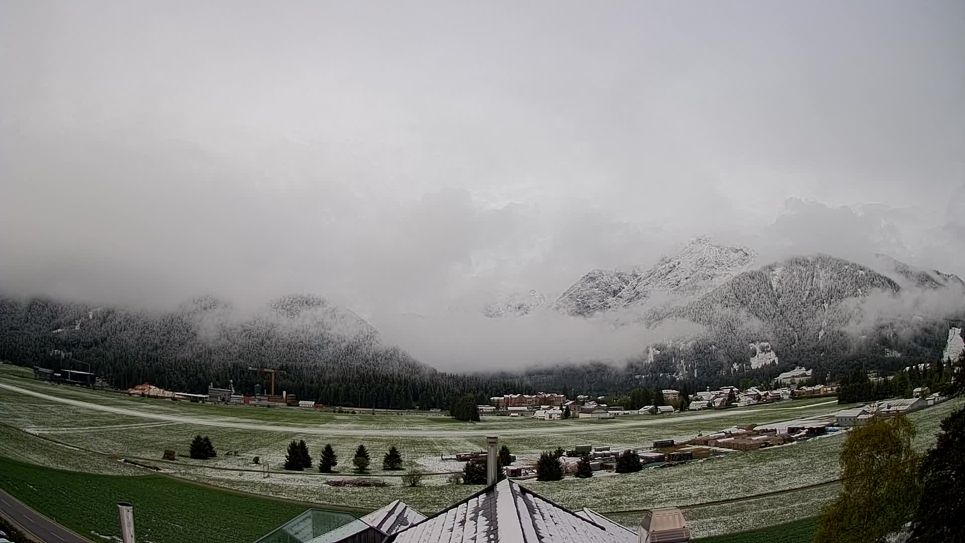 Webcam Toblach Dolomites – View from Hotel Rosengarten