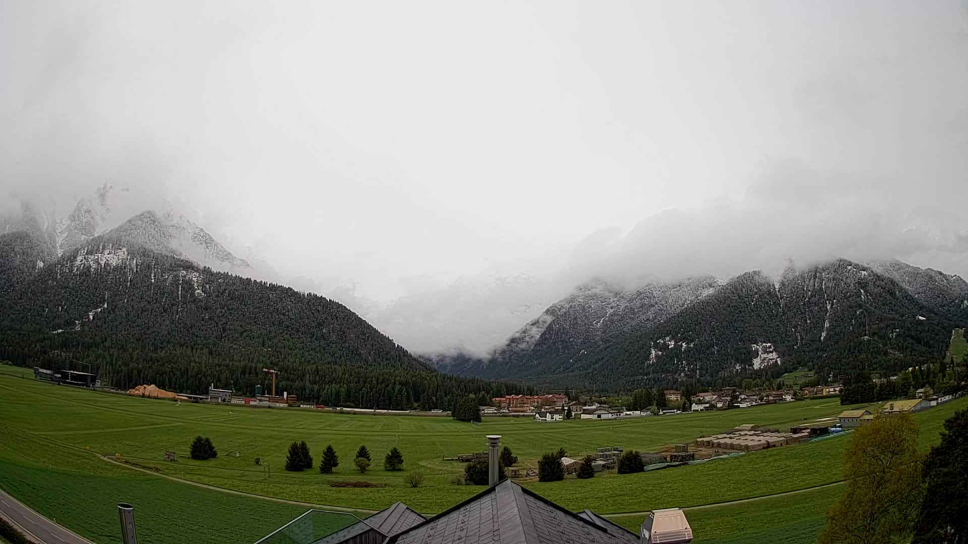 Webcam Toblach Dolomites – View from Hotel Rosengarten