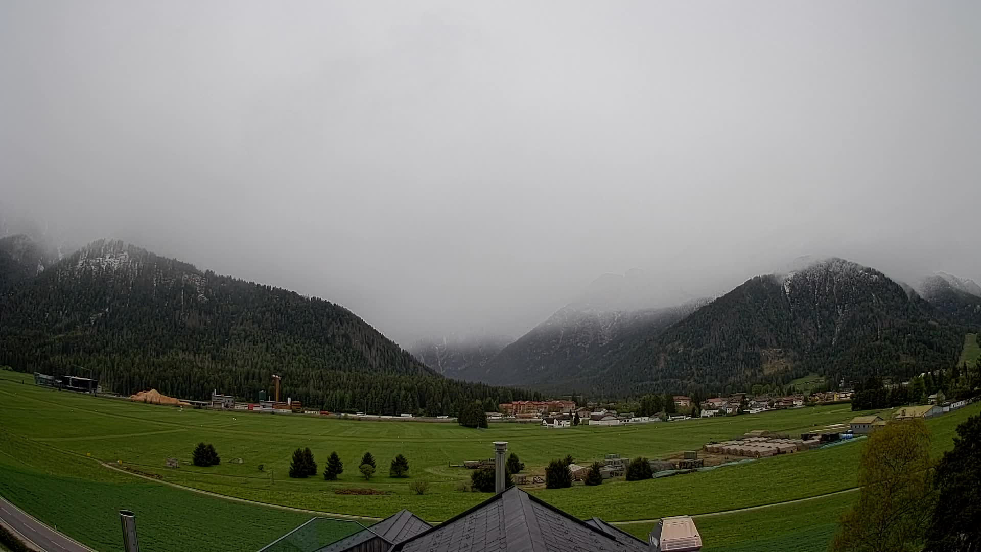 Webcam Toblach Dolomites – View from Hotel Rosengarten