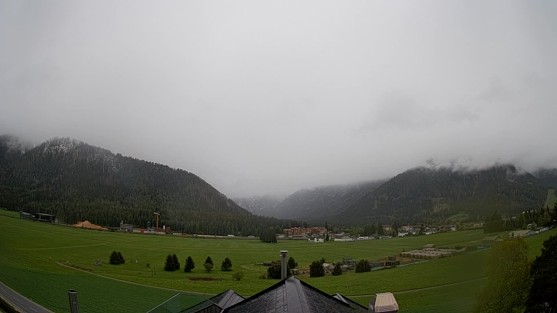Webcam Toblach Dolomites – View from Hotel Rosengarten