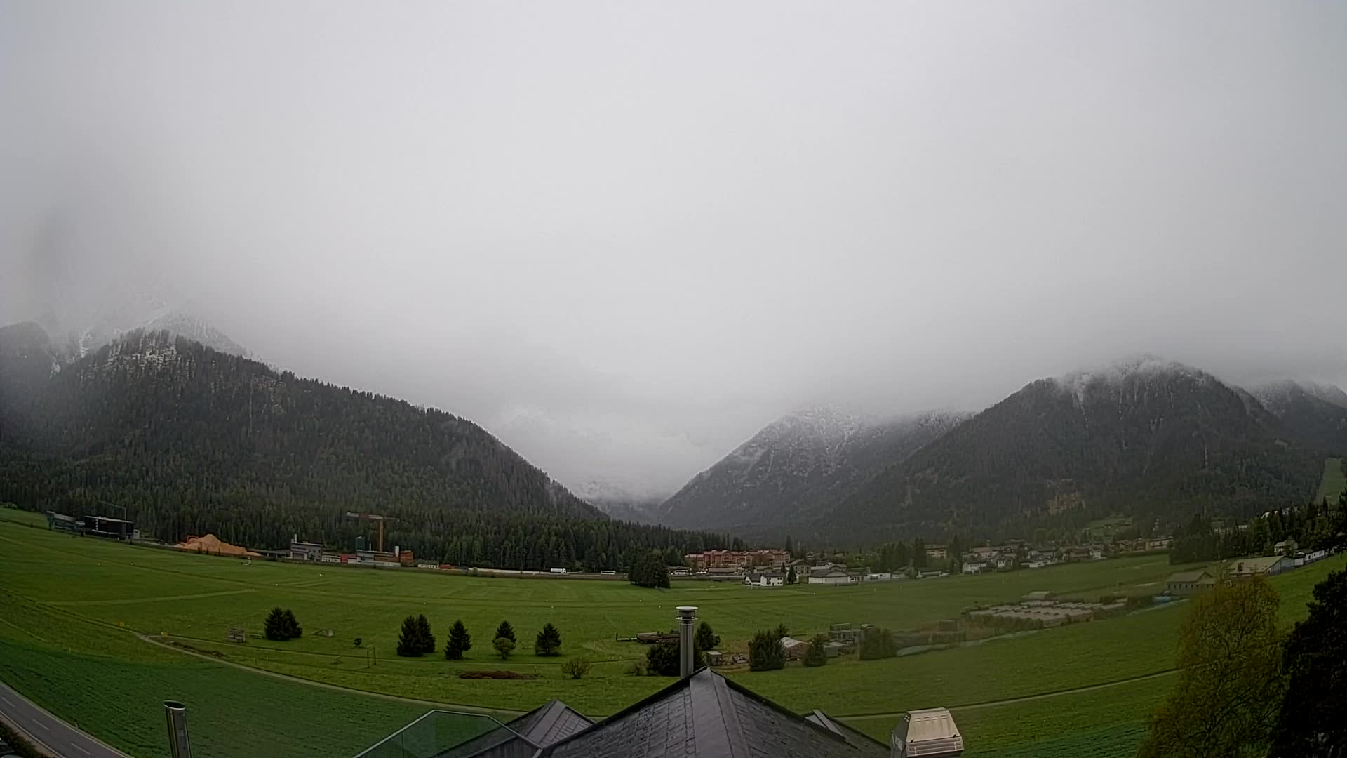 Webcam Toblach Dolomites – View from Hotel Rosengarten