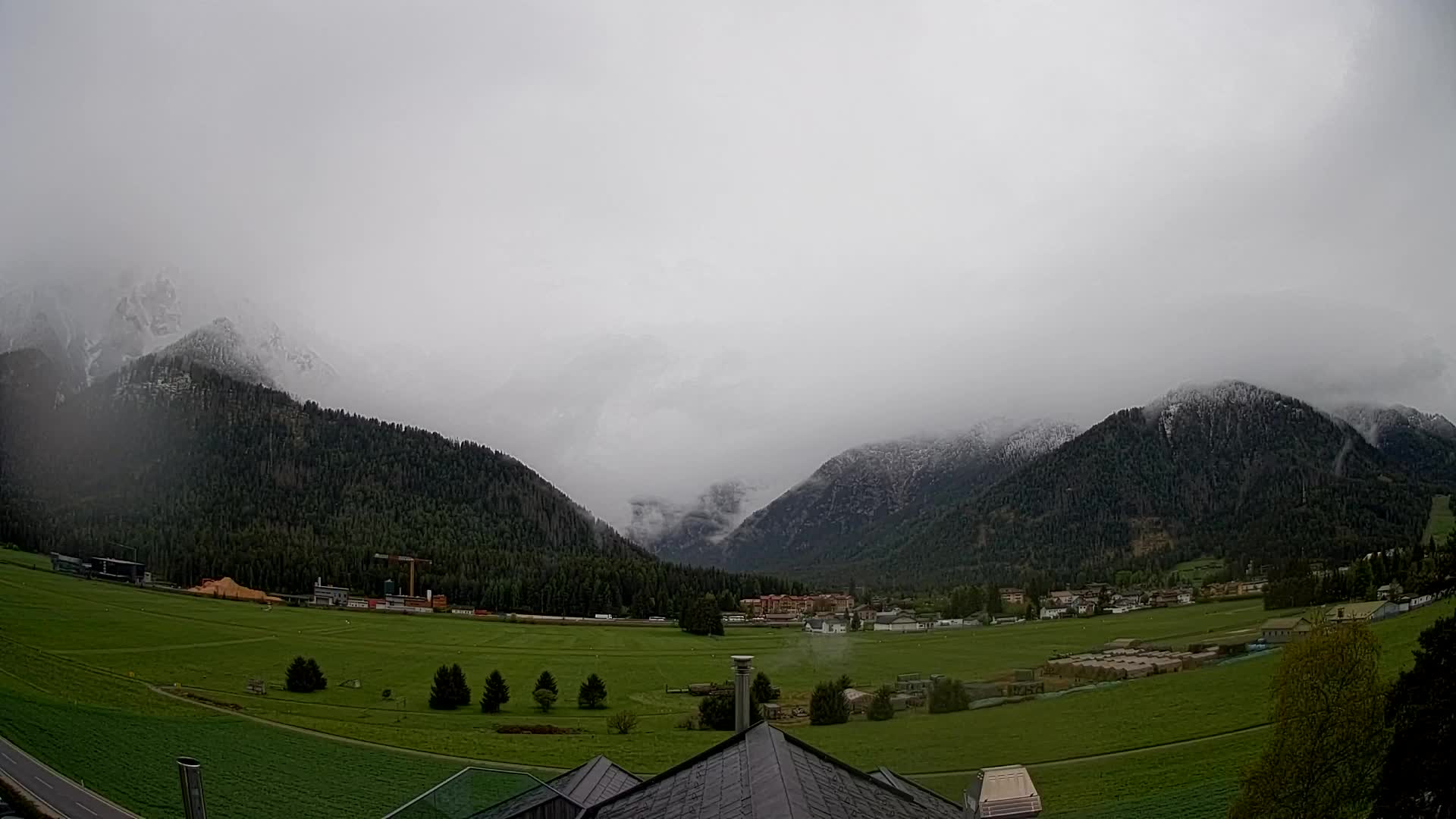 Spletna kamera Toblach Dolomiti – Pogled iz hotela Rosengarten