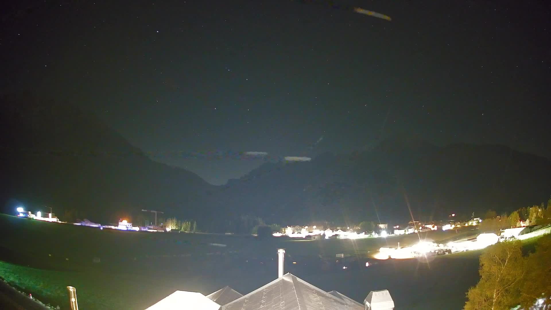 Spletna kamera Toblach Dolomiti – Pogled iz hotela Rosengarten