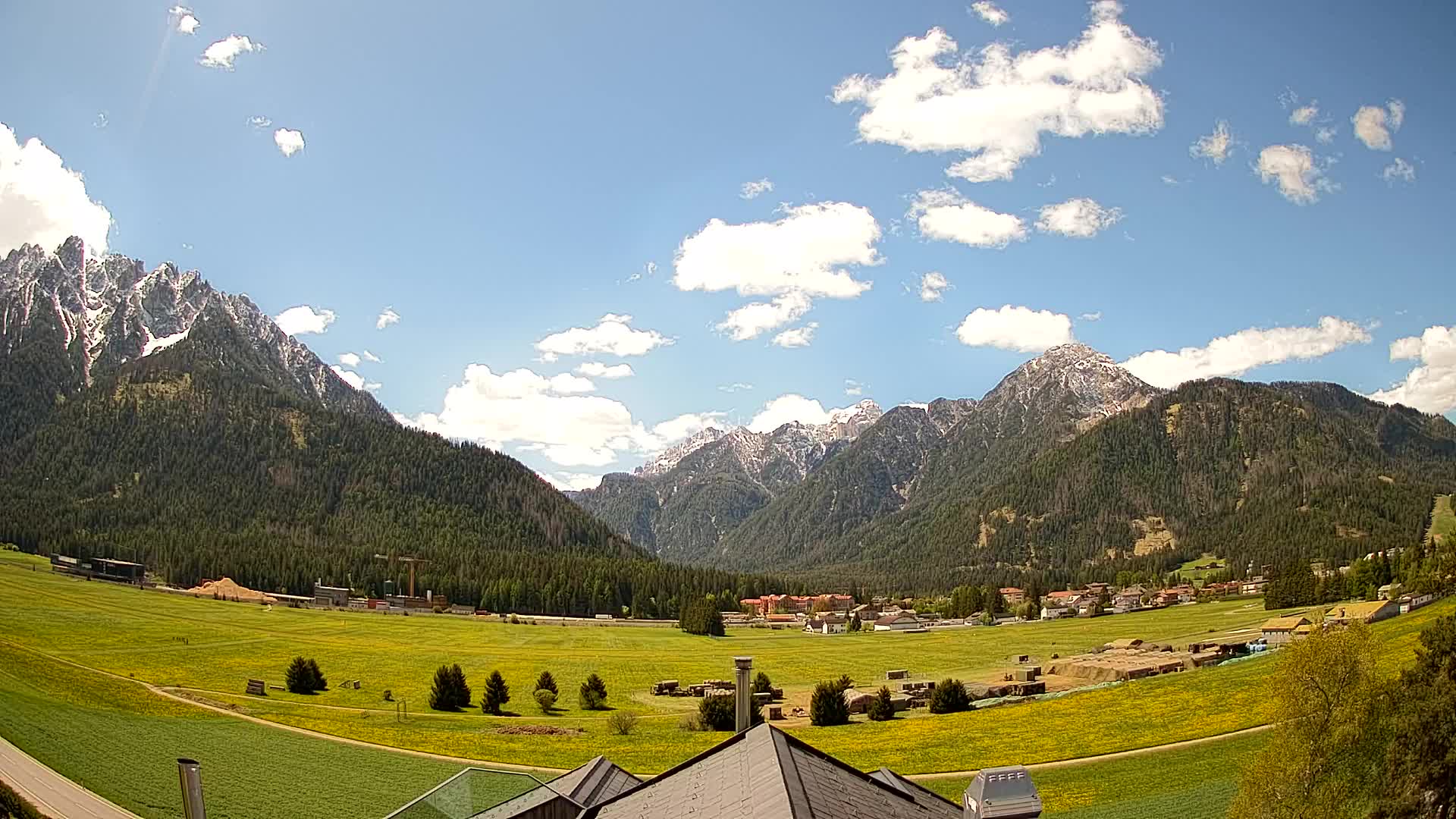 Webcam Toblach Dolomites – View from Hotel Rosengarten