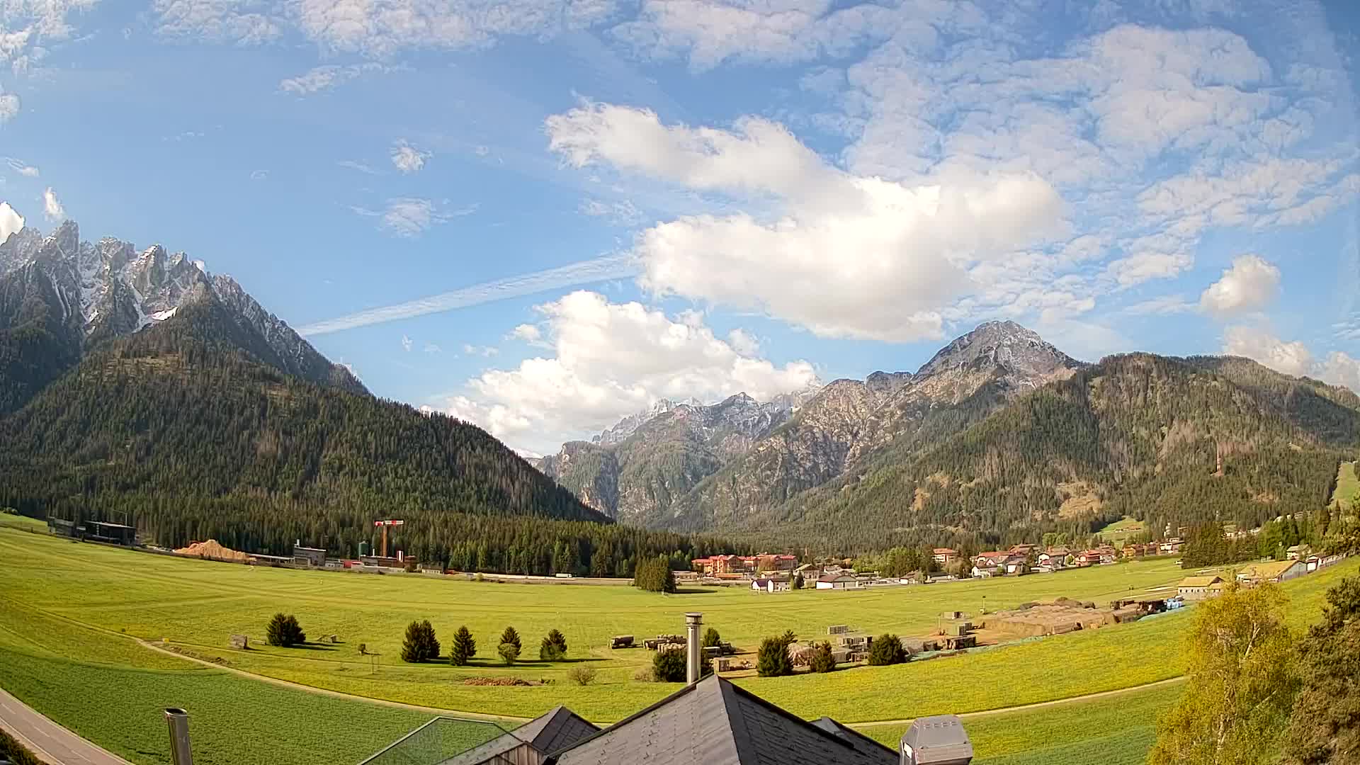 Web kamera Toblach Dolomiti – Pogled s Hotela Rosengarten