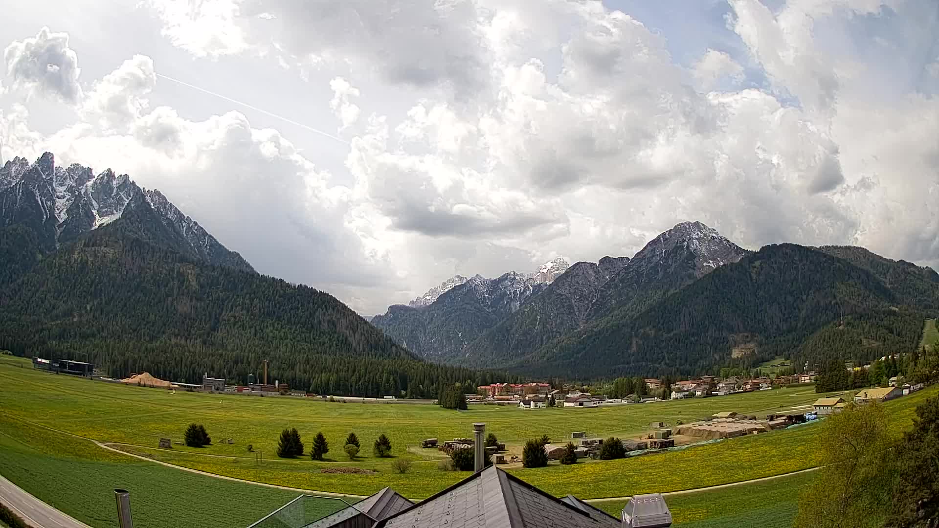 Webcam Toblach Dolomites – View from Hotel Rosengarten