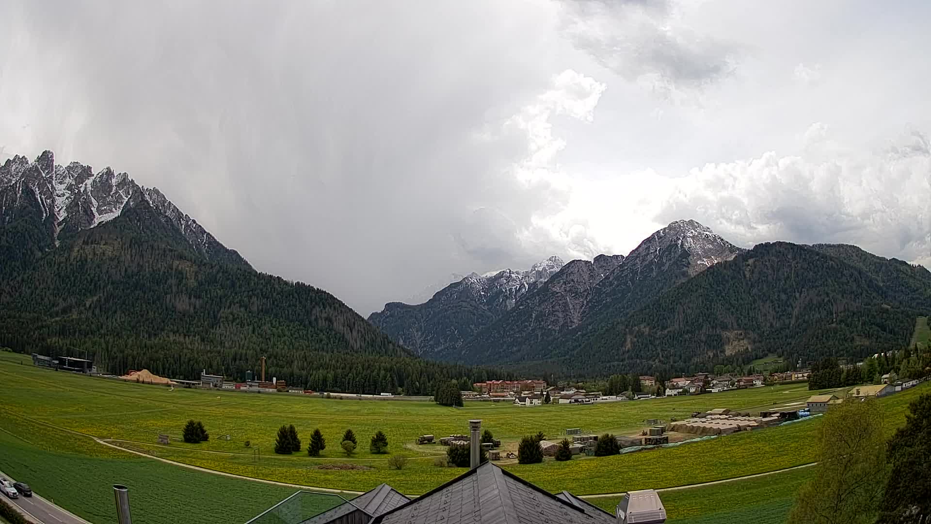 Webcam Toblach Dolomites – View from Hotel Rosengarten