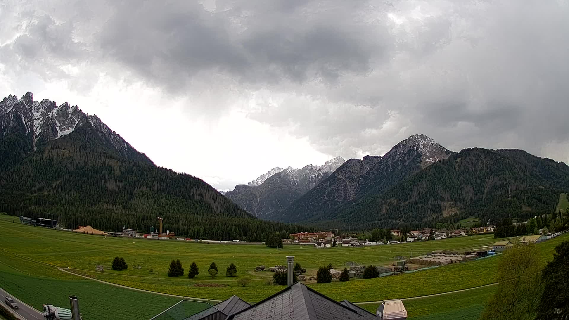 Webcam Toblach Dolomites – View from Hotel Rosengarten