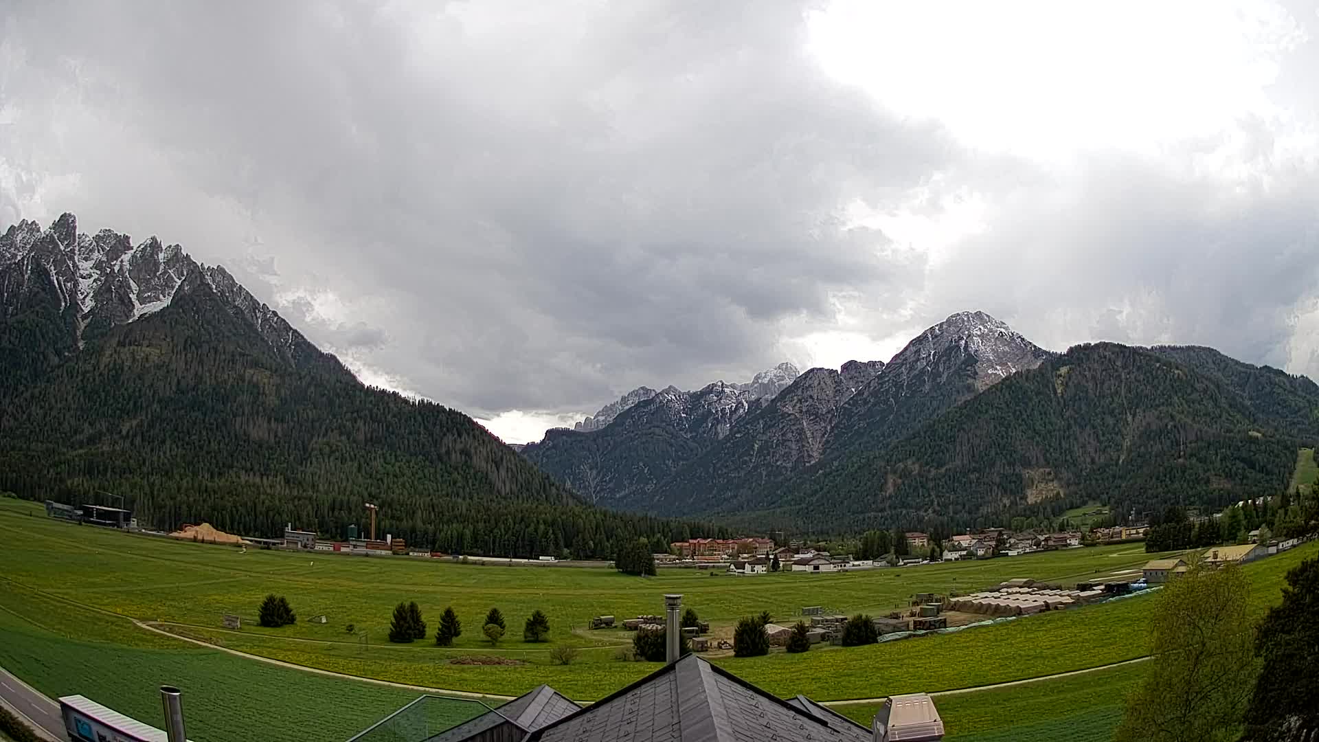 Webcam Dobbiaco Dolomiti – Vista dall’Hotel Rosengarten