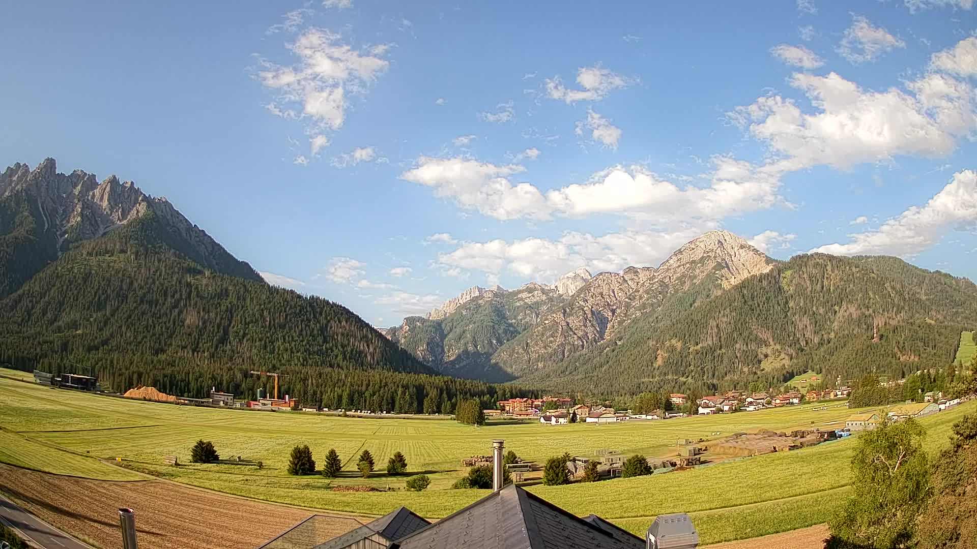 Webcam Toblach Dolomites – View from Hotel Rosengarten