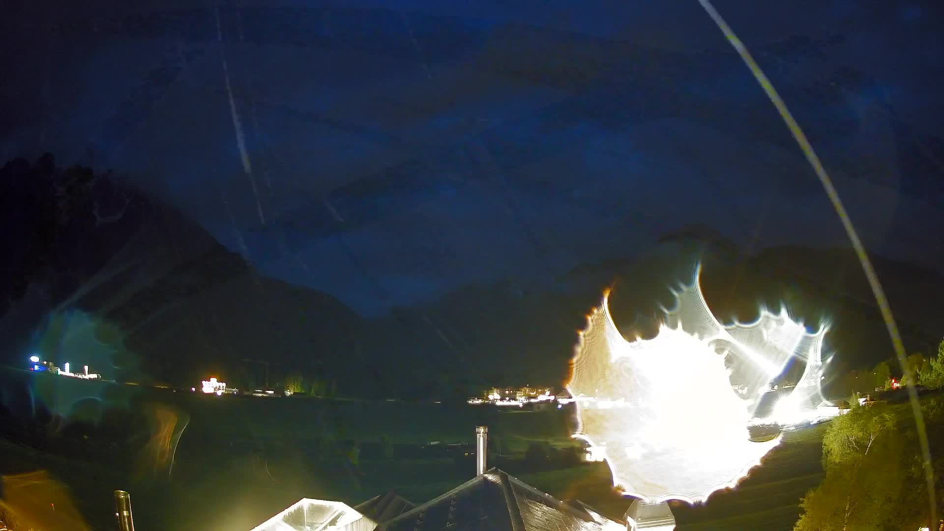 Spletna kamera Toblach Dolomiti – Pogled iz hotela Rosengarten