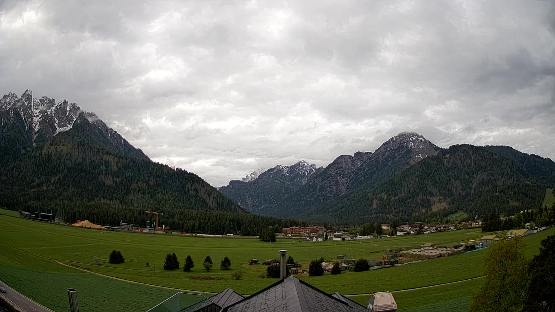 Webcam Toblach Dolomites – View from Hotel Rosengarten