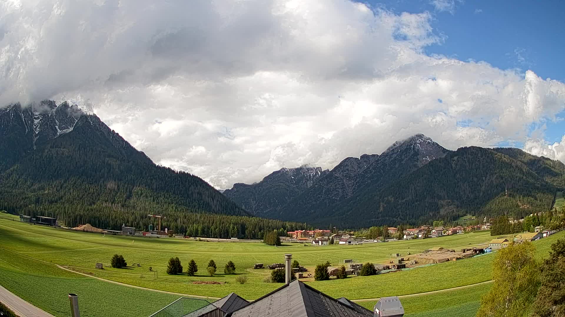 Webcam Toblach Dolomites – View from Hotel Rosengarten