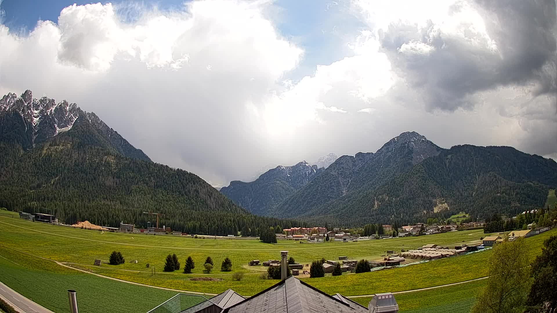 Webcam Dobbiaco Dolomiti – Vista dall’Hotel Rosengarten