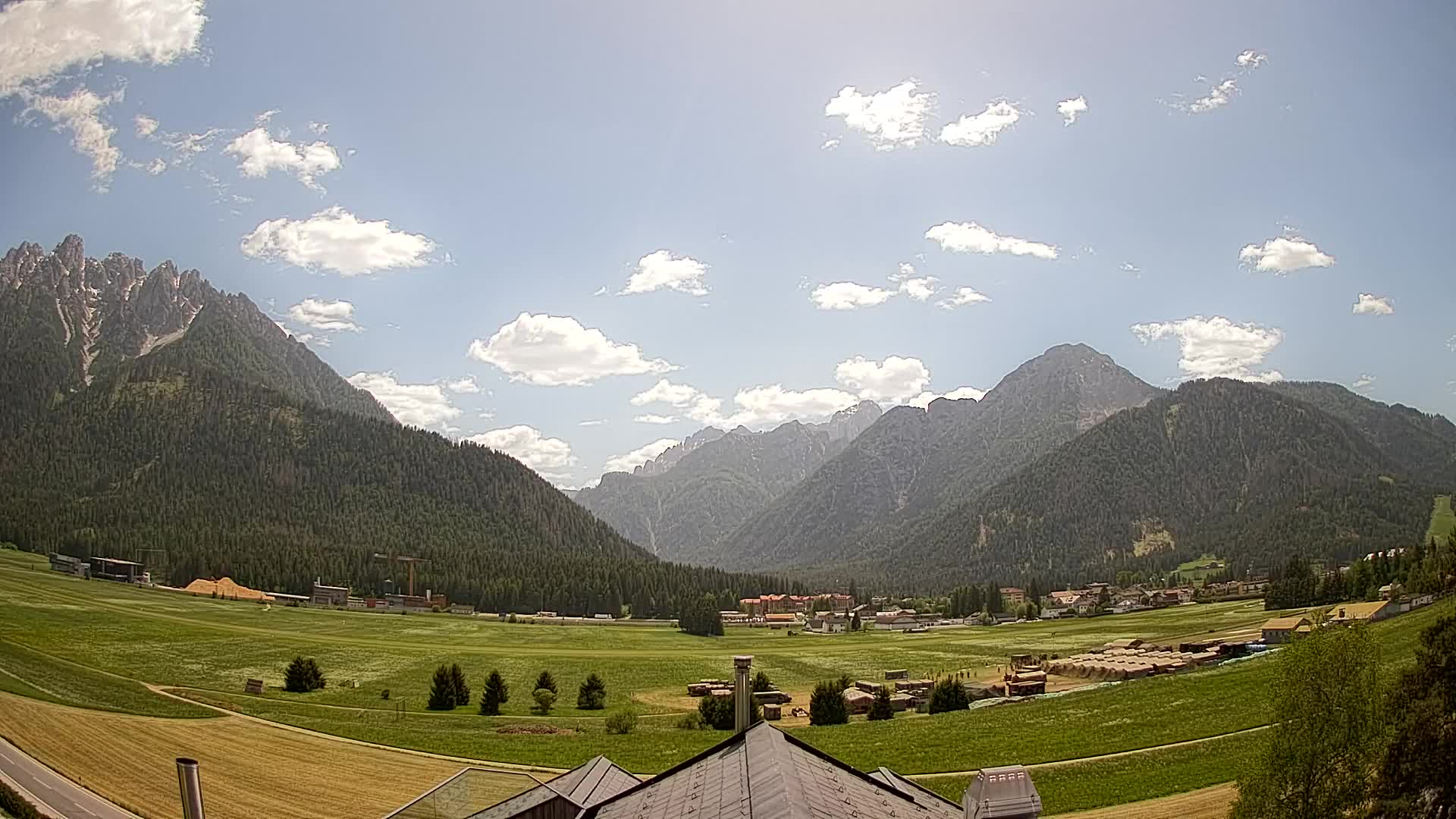 Webcam Toblach Dolomites – View from Hotel Rosengarten