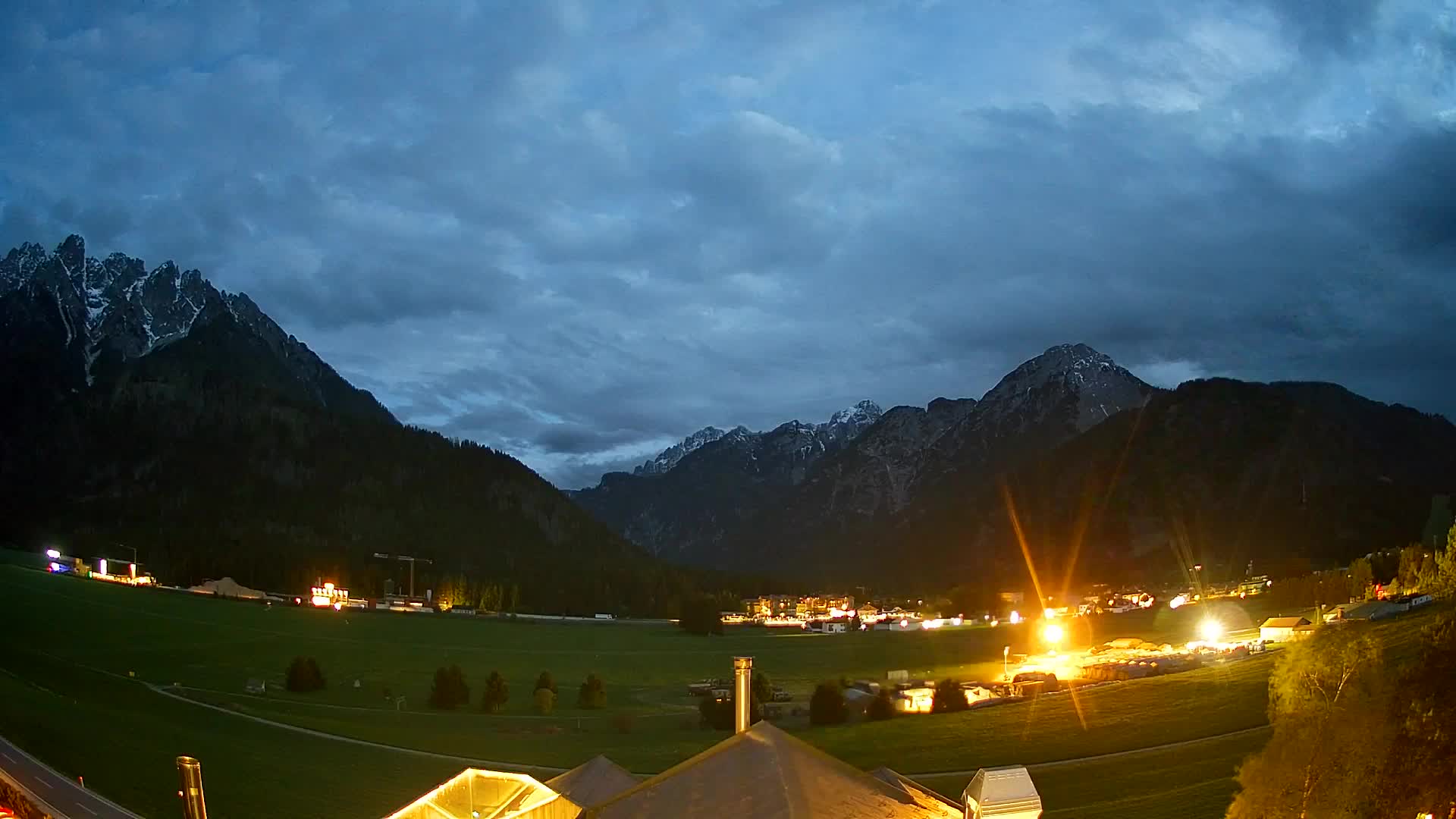 Webcam Toblach Dolomites – View from Hotel Rosengarten