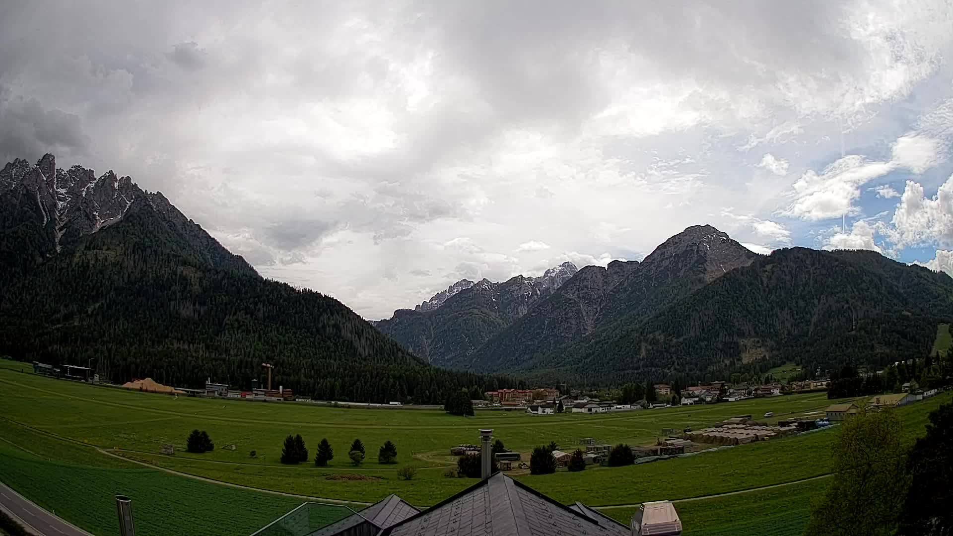 Webcam Dobbiaco Dolomiti – Vista dall’Hotel Rosengarten