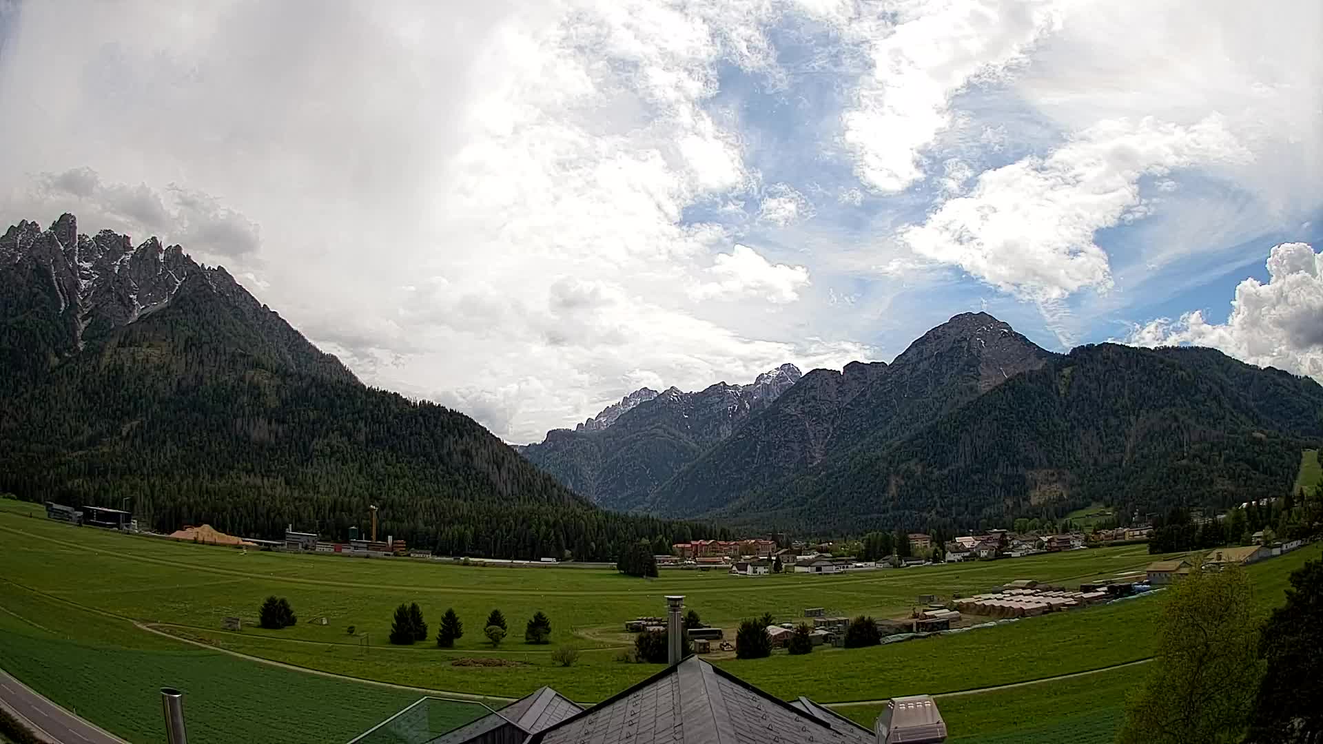 Webcam Dobbiaco Dolomiti – Vista dall’Hotel Rosengarten