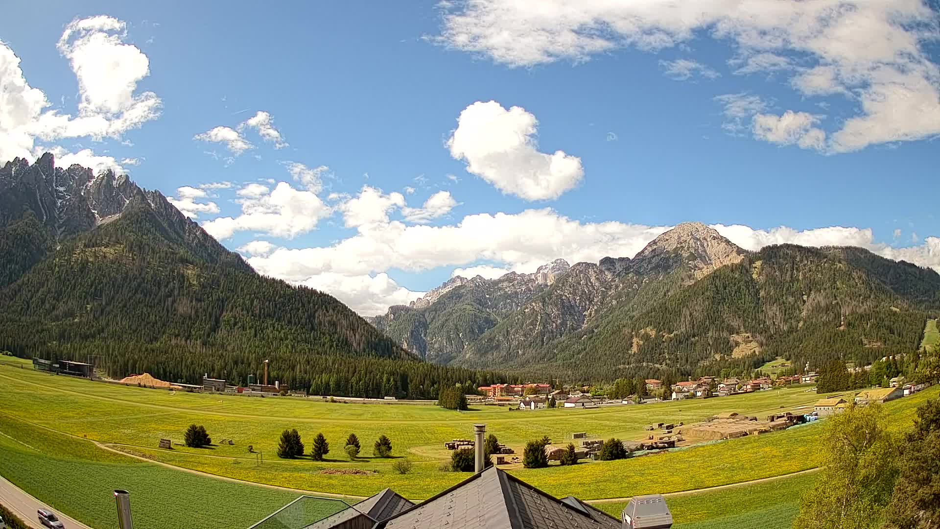 Web kamera Toblach Dolomiti – Pogled s Hotela Rosengarten