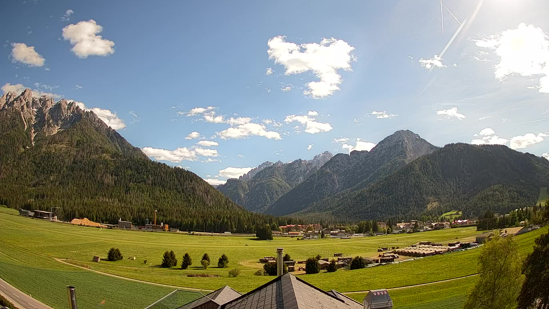 Webcam Toblach Dolomites – View from Hotel Rosengarten