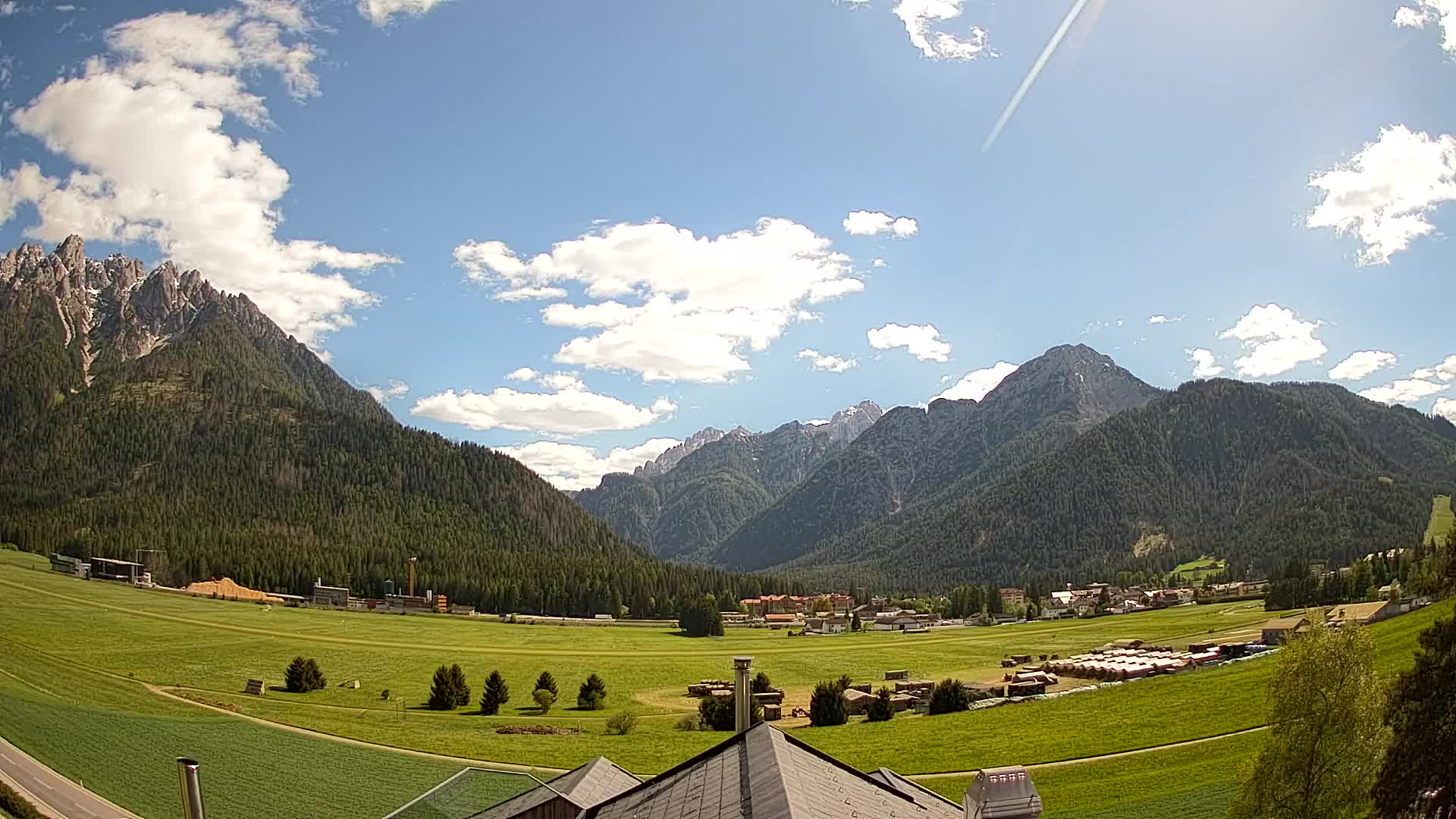 Webcam Toblach Dolomites – View from Hotel Rosengarten