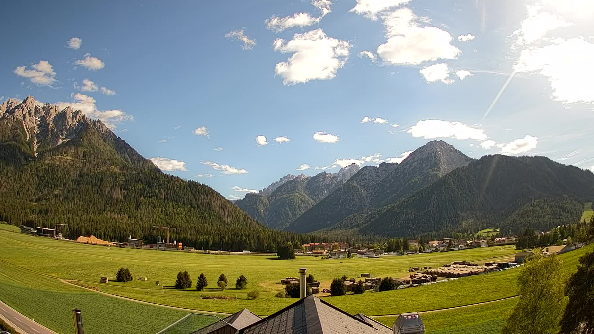 Spletna kamera Toblach Dolomiti – Pogled iz hotela Rosengarten