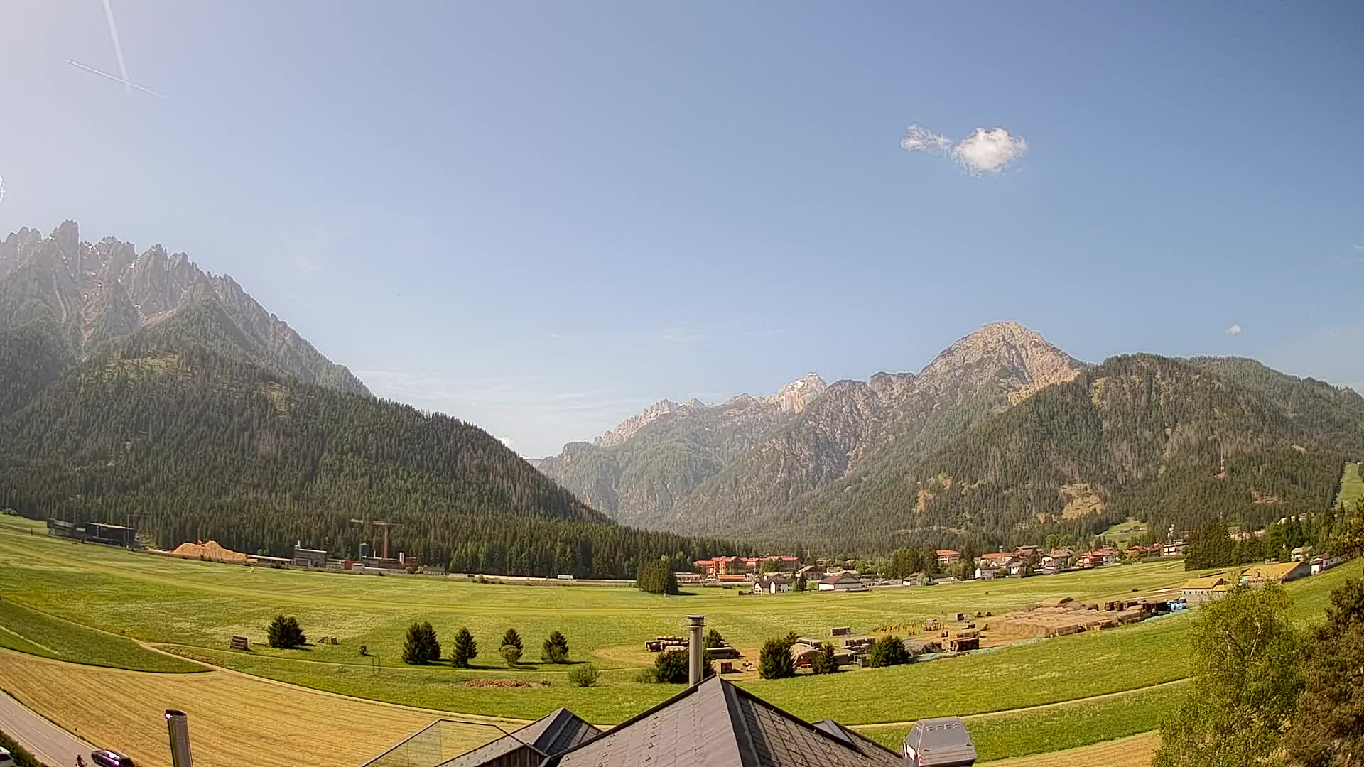 Web kamera Toblach Dolomiti – Pogled s Hotela Rosengarten