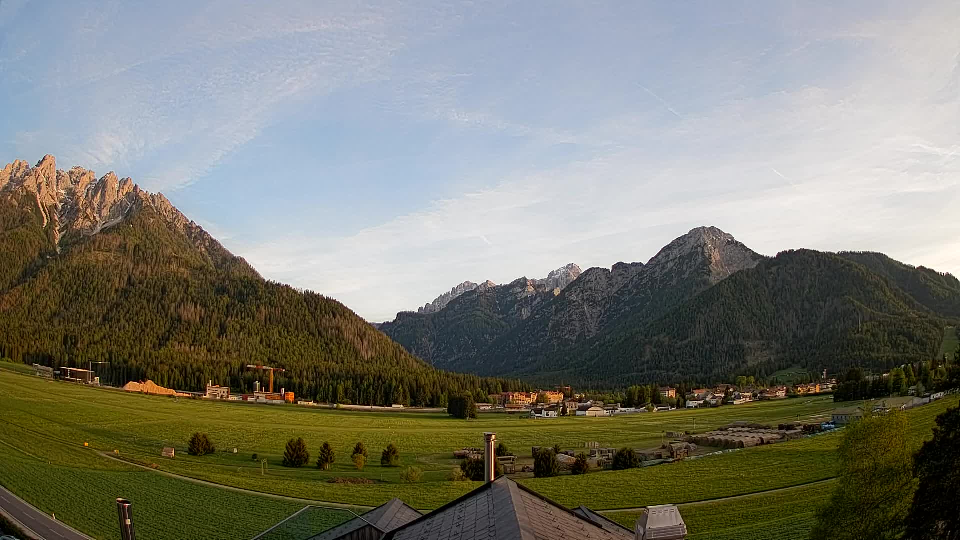 Webcam Toblach Dolomites – View from Hotel Rosengarten