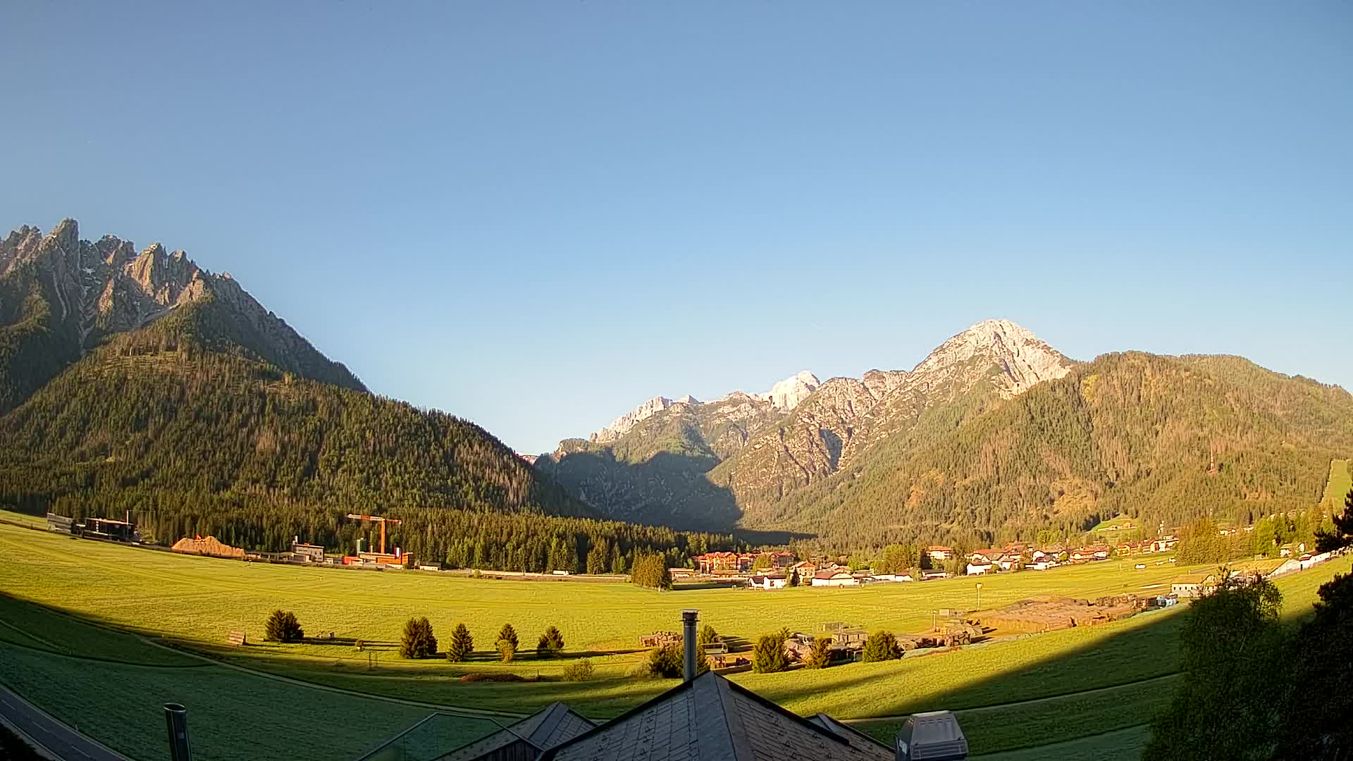 Webcam Toblach Dolomites – View from Hotel Rosengarten
