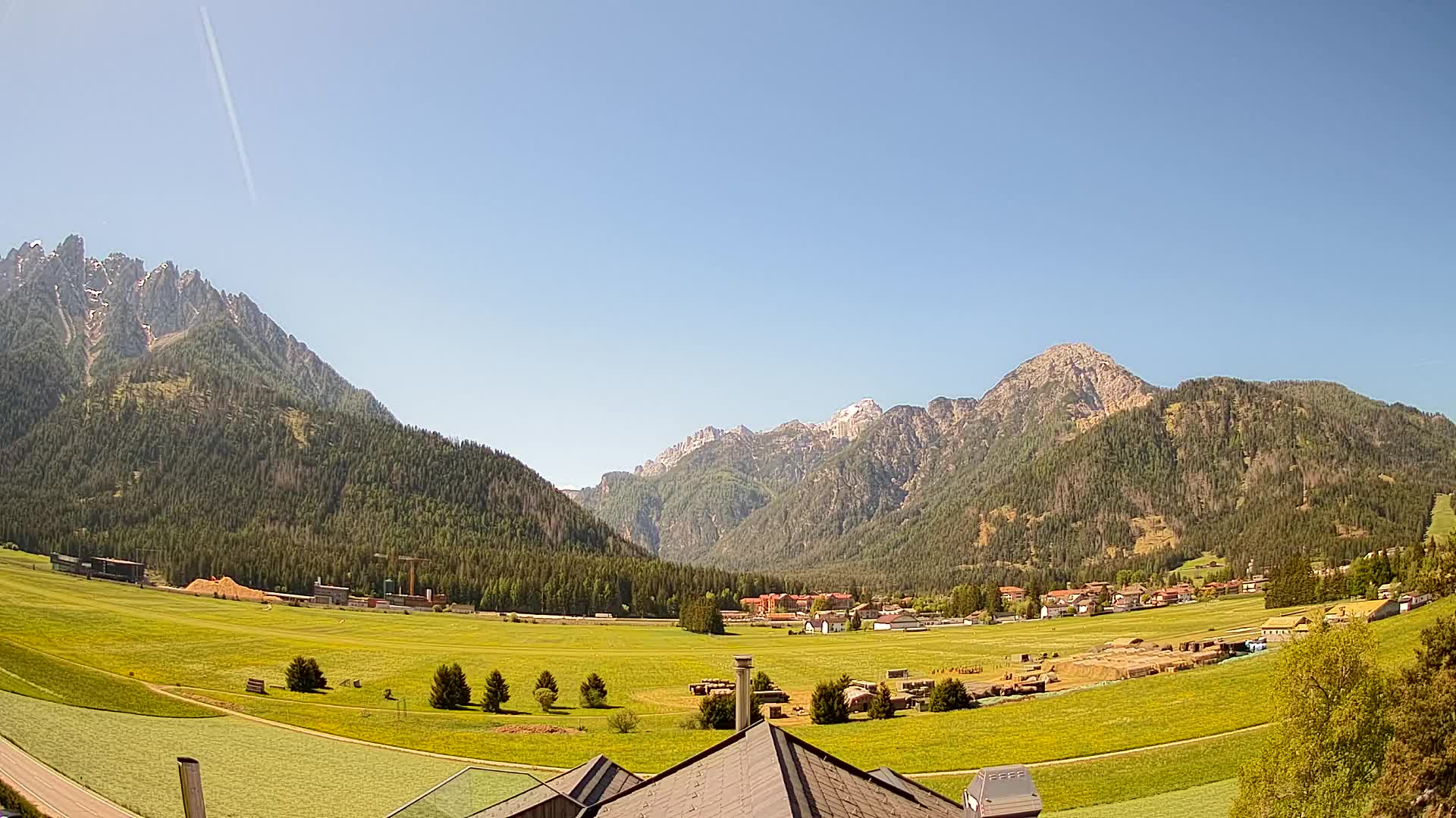 Webcam Toblach Dolomites – View from Hotel Rosengarten