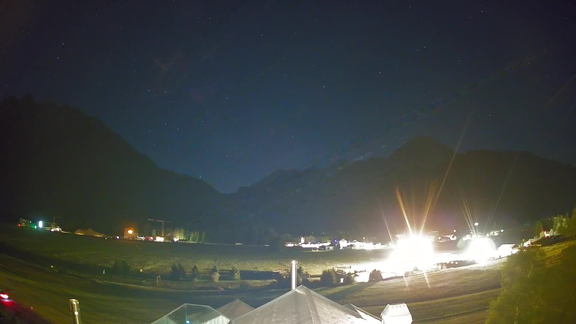 Spletna kamera Toblach Dolomiti – Pogled iz hotela Rosengarten