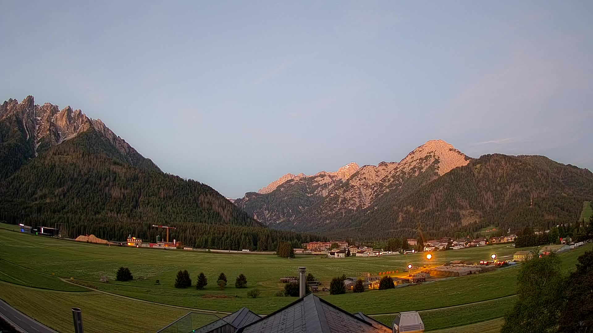 Webcam Toblach Dolomites – View from Hotel Rosengarten