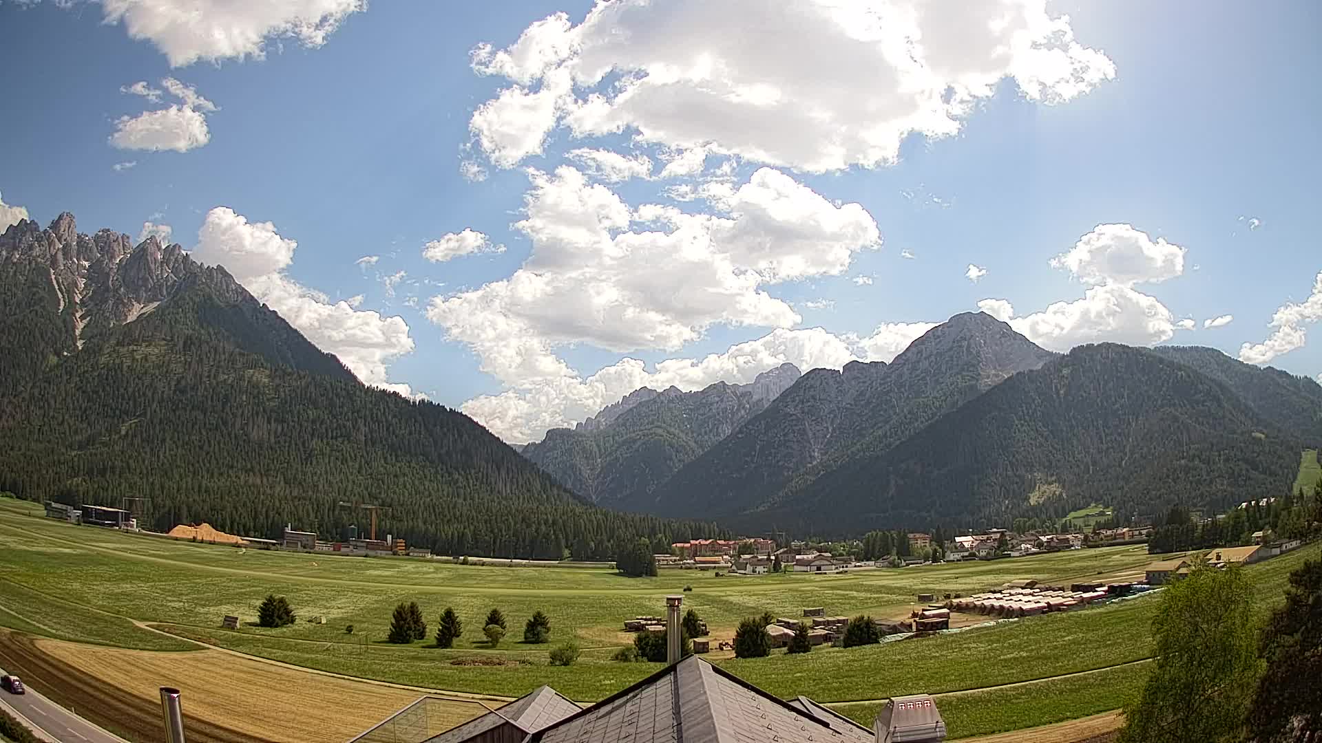 Webcam Toblach Dolomites – View from Hotel Rosengarten
