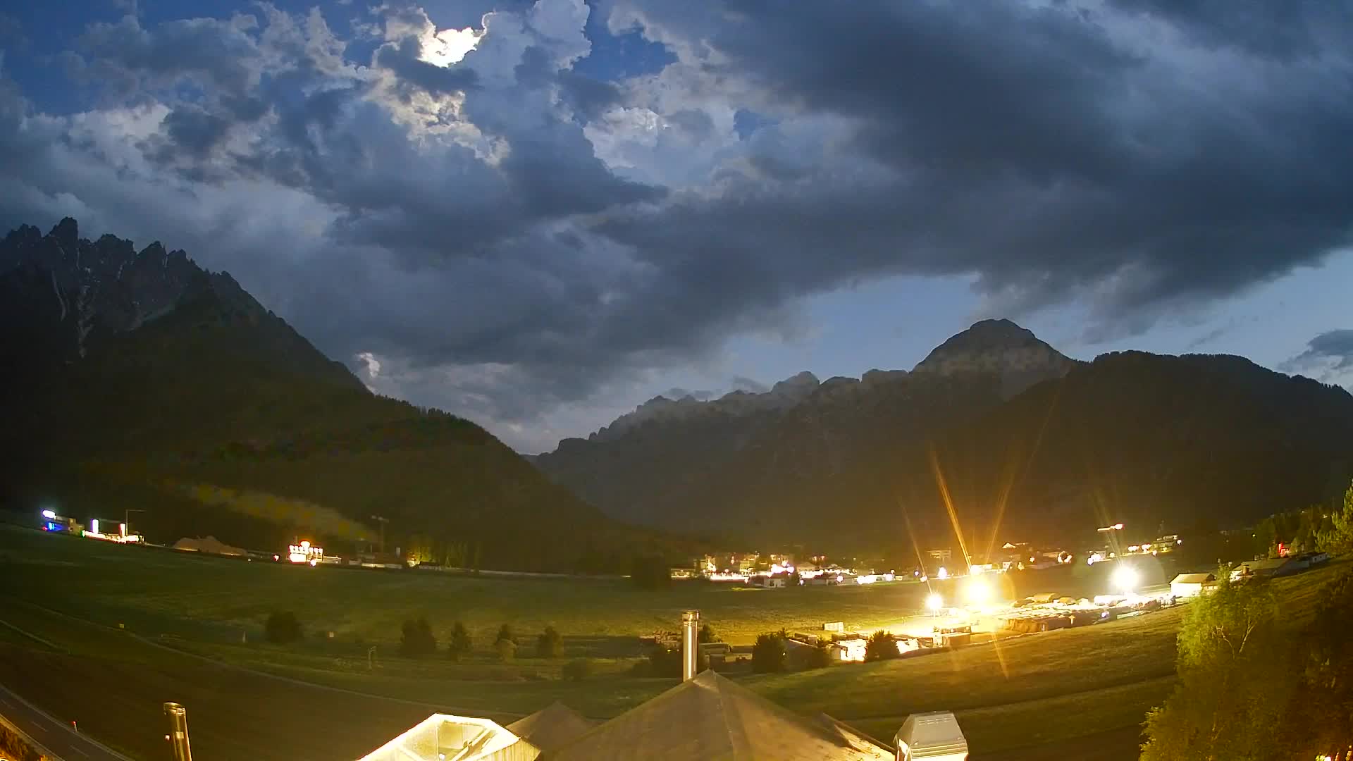 Webcam Toblach Dolomites – View from Hotel Rosengarten