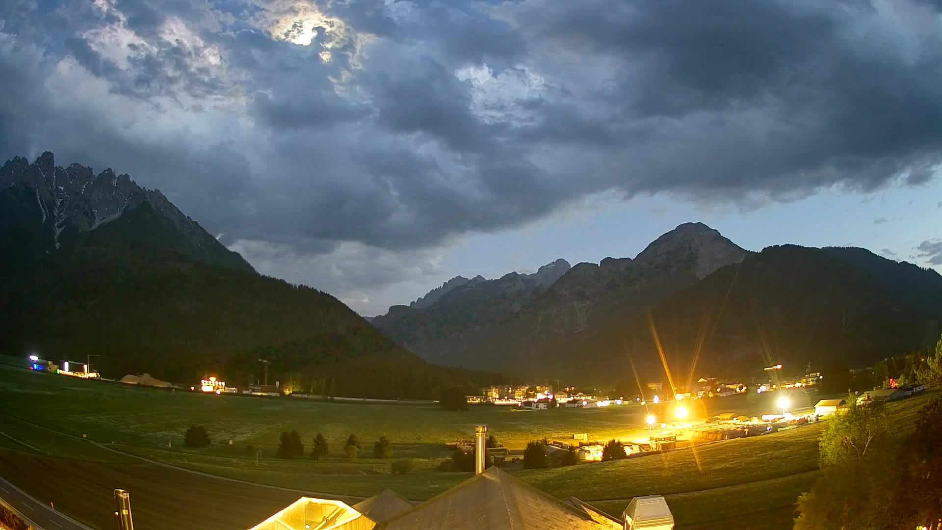 Webcam Toblach Dolomites – View from Hotel Rosengarten