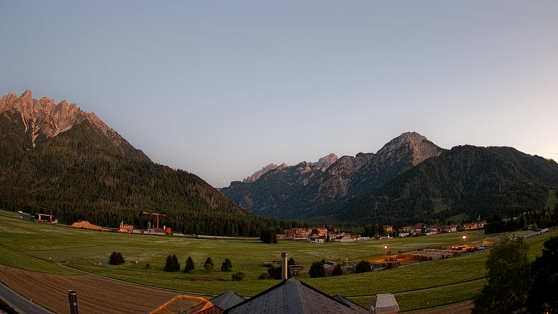 Webcam Toblach Dolomites – View from Hotel Rosengarten