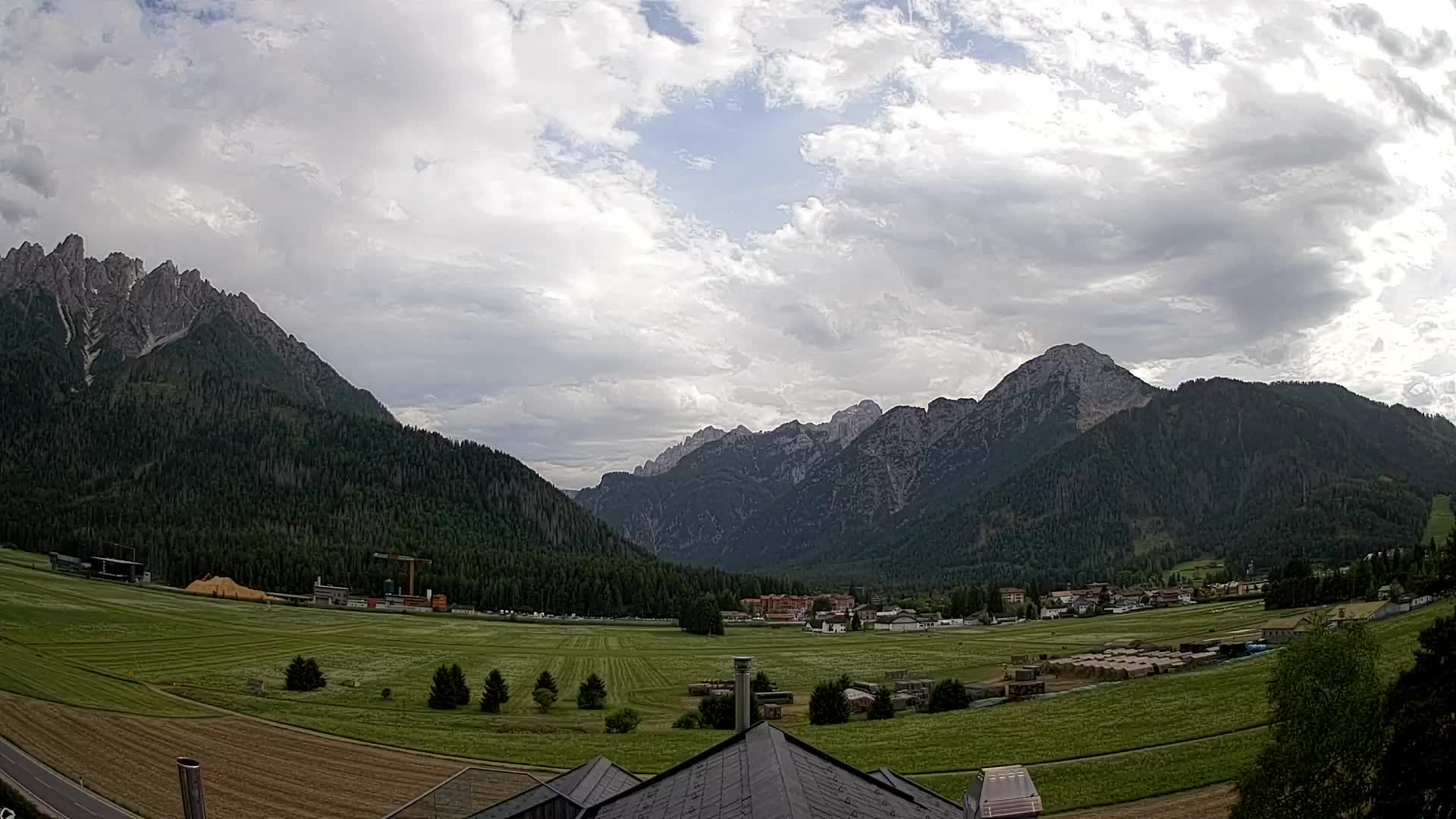 Webcam Dobbiaco Dolomiti – Vista dall’Hotel Rosengarten