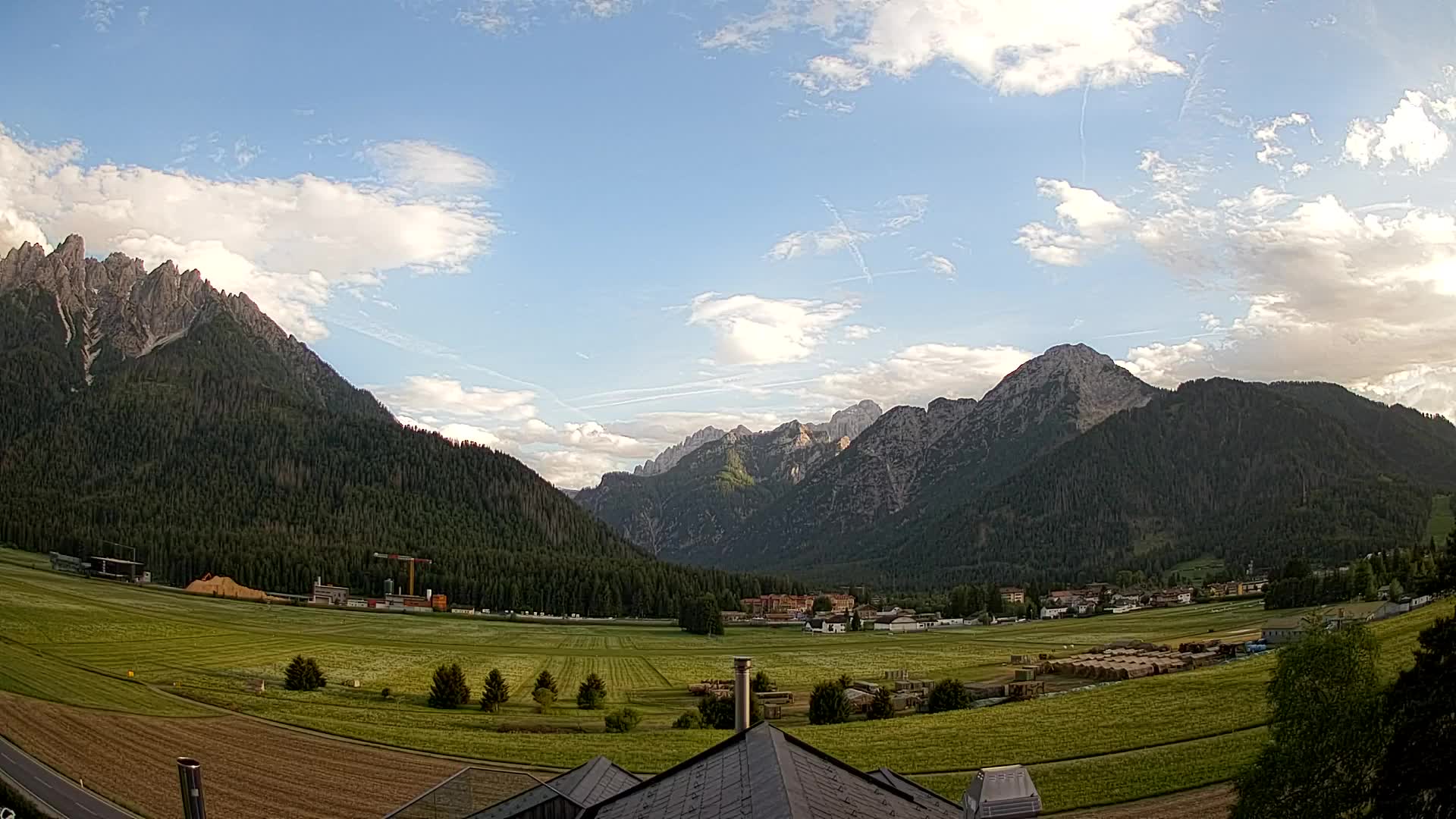 Webcam Toblach Dolomites – View from Hotel Rosengarten