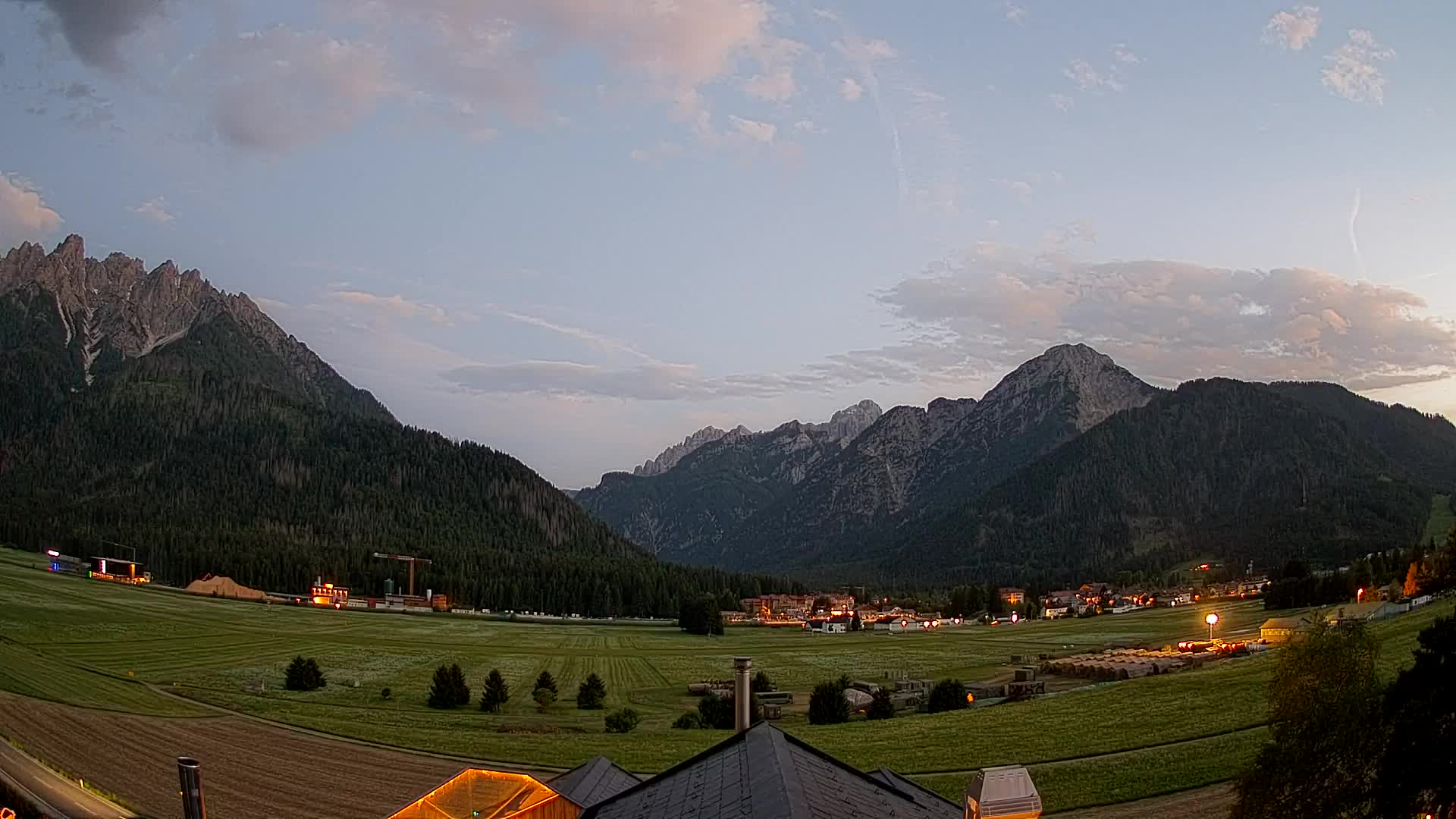 Webcam Toblach Dolomites – View from Hotel Rosengarten