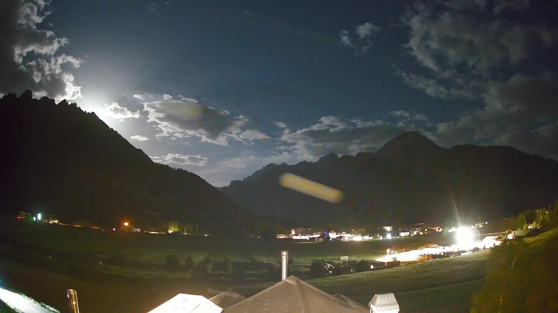 Webcam Toblach Dolomites – View from Hotel Rosengarten