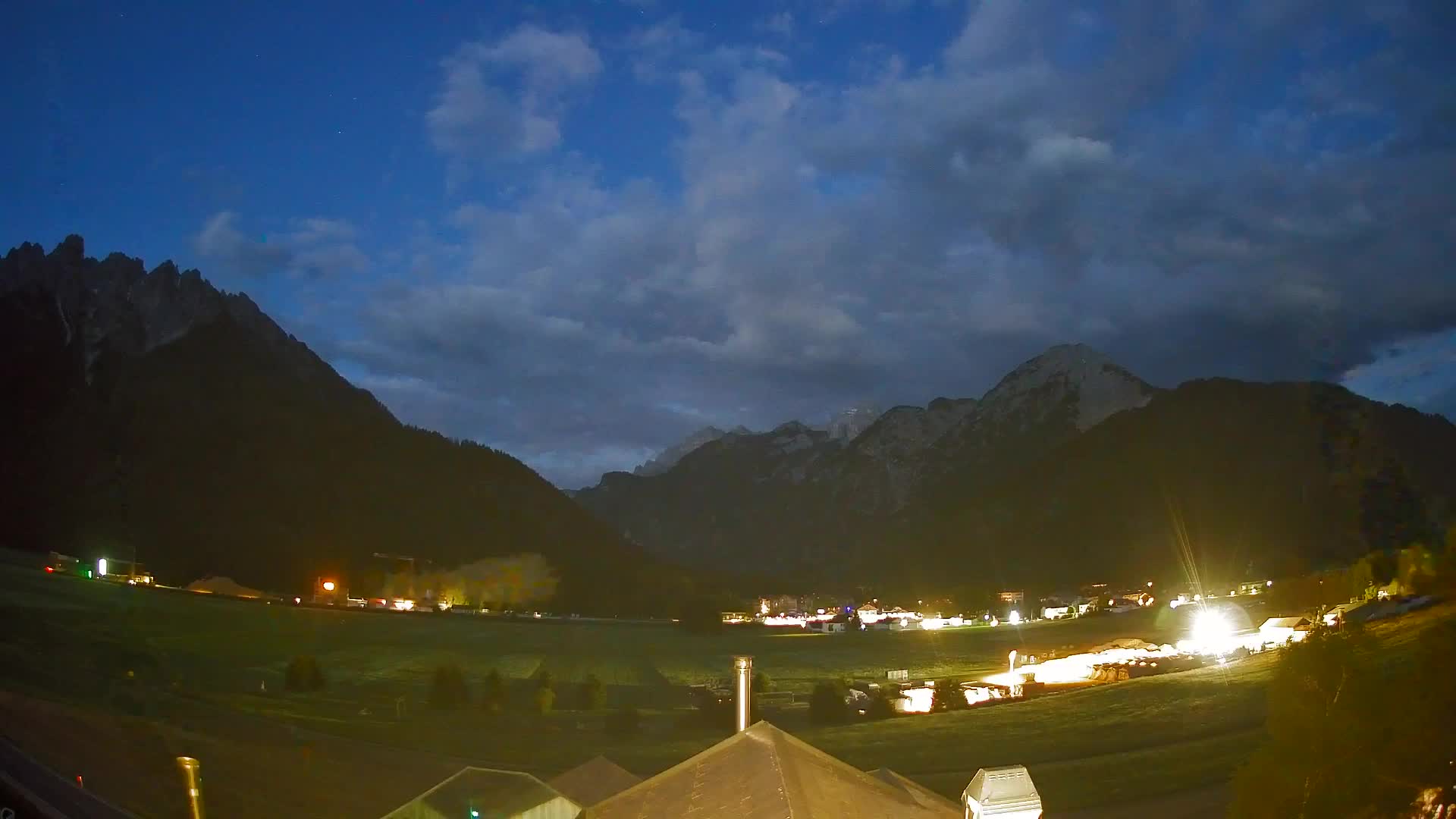 Webcam Toblach Dolomites – View from Hotel Rosengarten