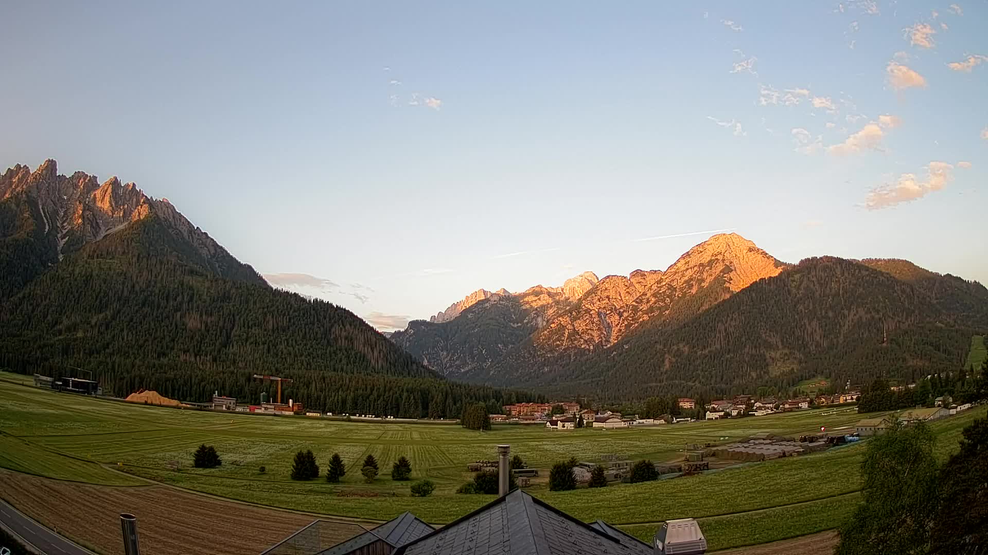 Webcam Toblach Dolomites – View from Hotel Rosengarten