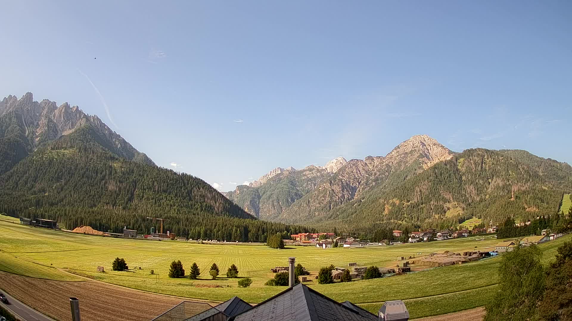 Webcam Toblach Dolomites – View from Hotel Rosengarten