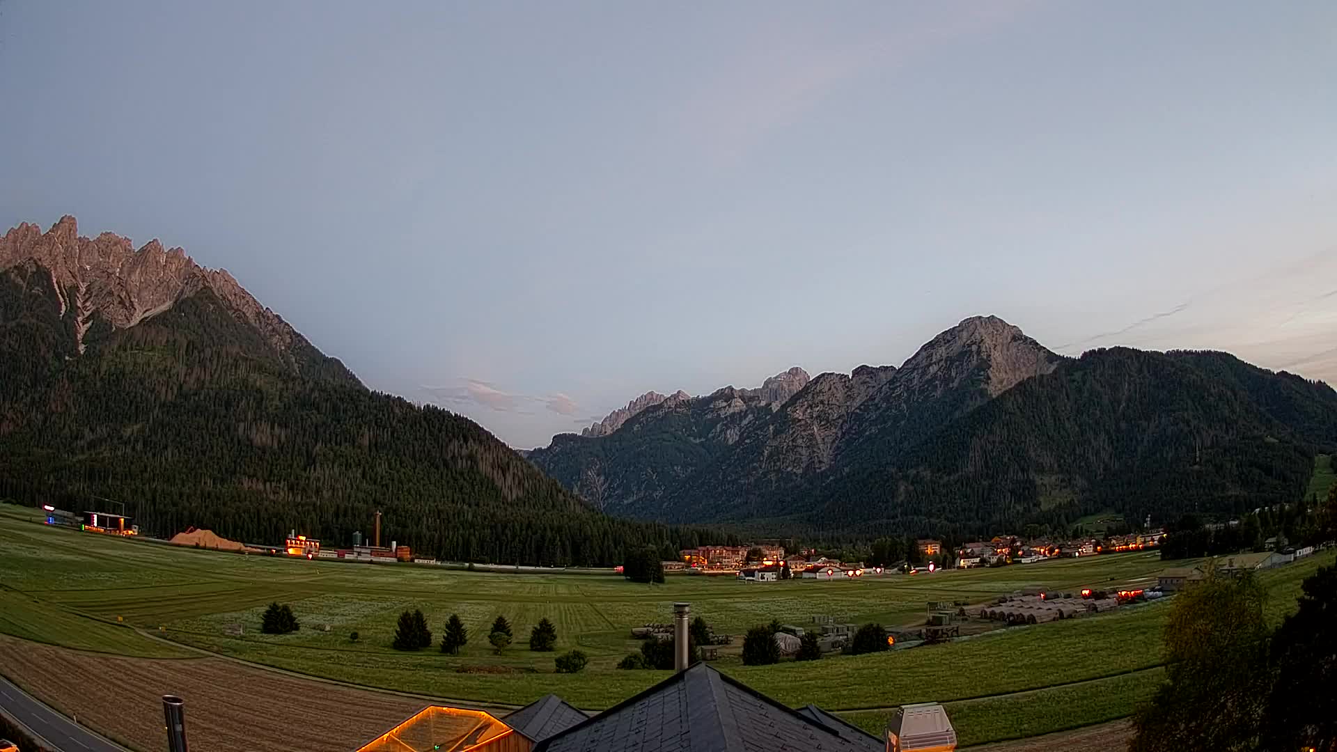 Webcam Toblach Dolomites – View from Hotel Rosengarten